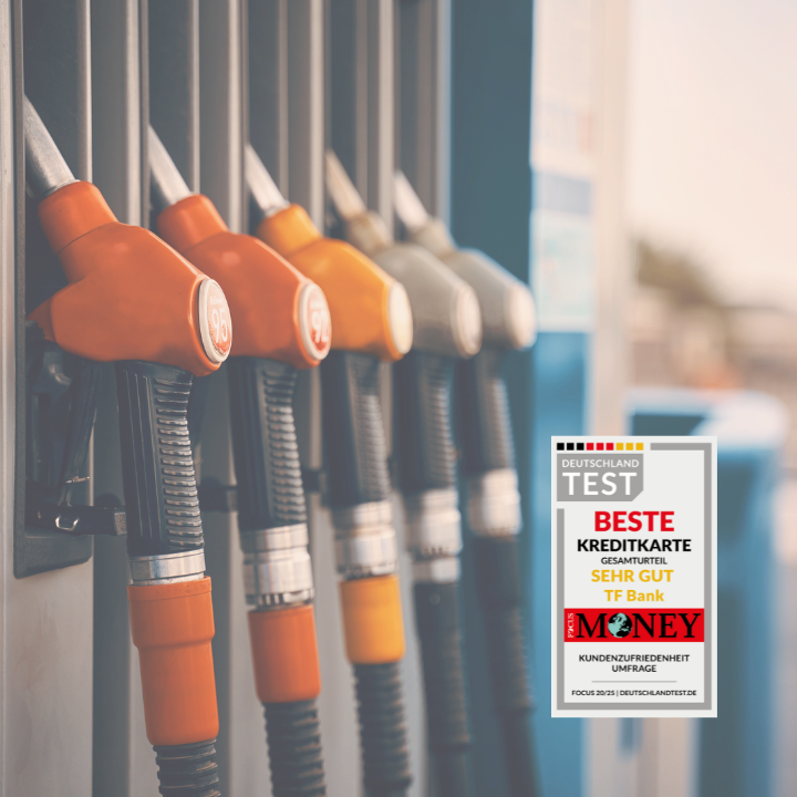 Zapfsäule plus Siegel "Beste Kreditkarte"